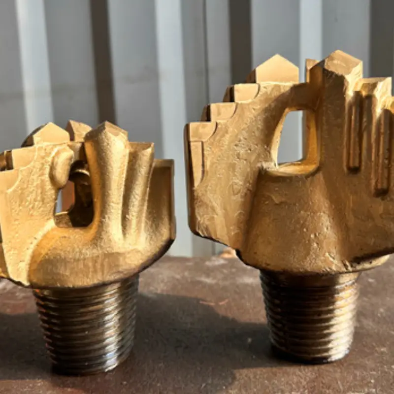 types of drag bits