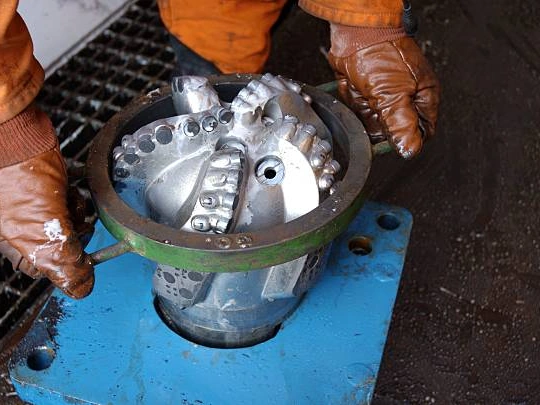 PDC Bit Manufacturing Process How to Make PDC Drill Bits