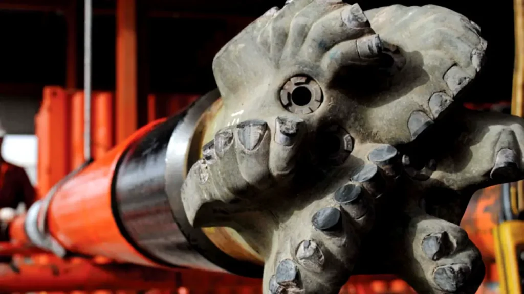 difference between logging while drilling and measurement while drilling