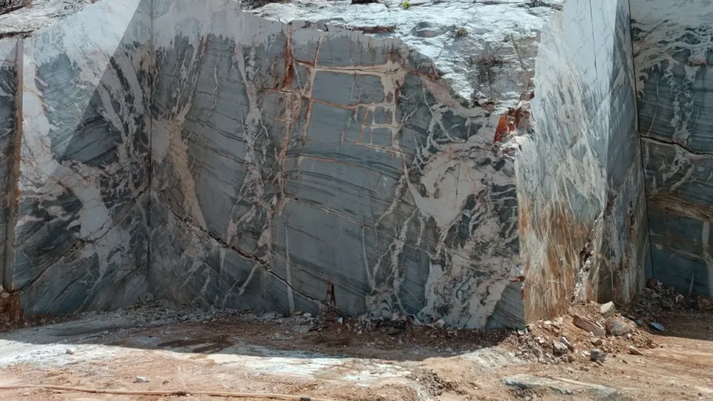what is quartzite formation