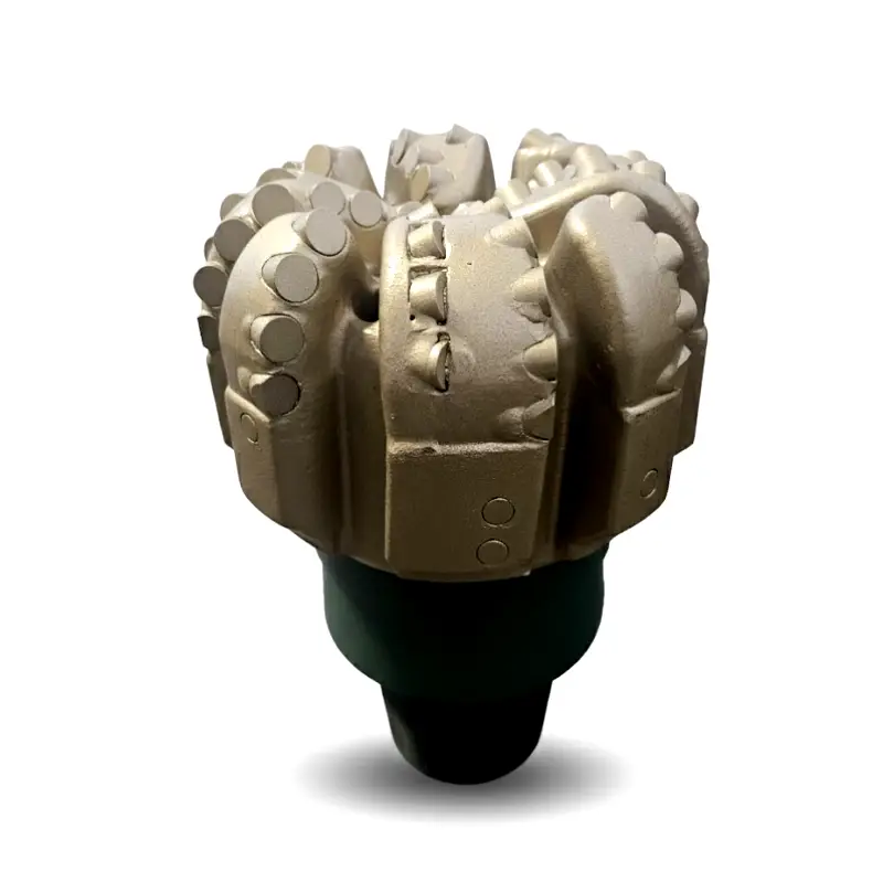 pdc cutter drill bit with 8 wings